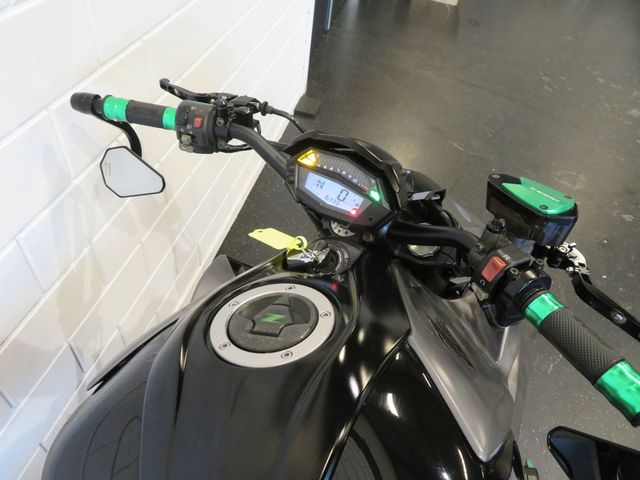 kawasaki - z1000