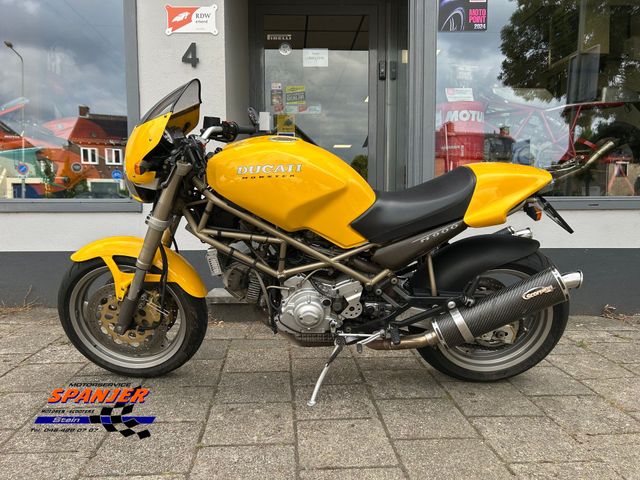 ducati - m-900-monster