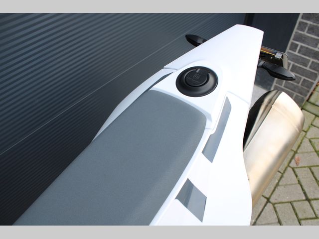 husqvarna - 701-supermoto