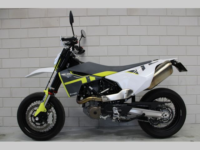 husqvarna - 701-supermoto