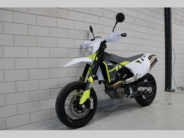 husqvarna - 701-supermoto