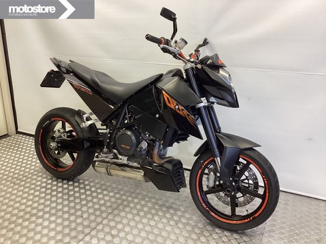 ktm - 690-duke