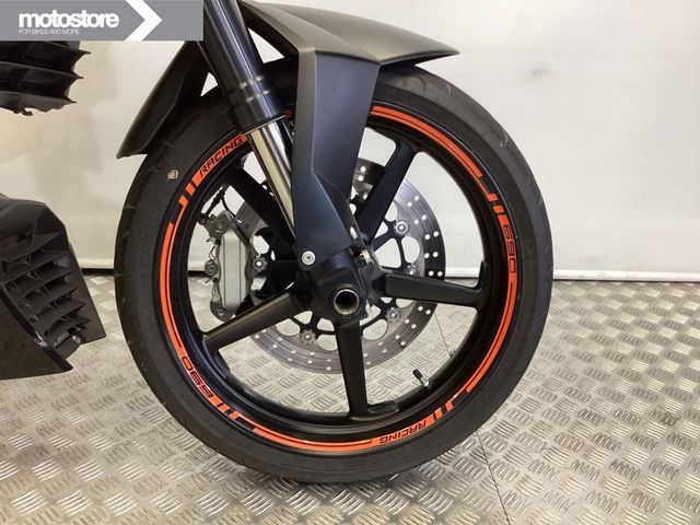 ktm - 690-duke