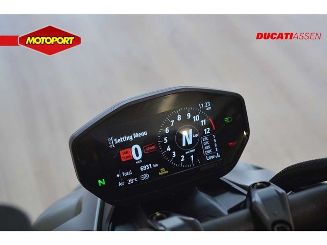 ducati - streetfighter-v2