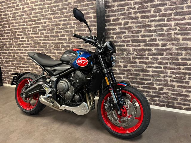 triumph - trident-660-triple-tribute-edition