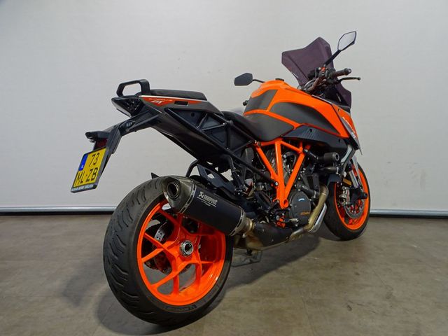 ktm - 1290-super-duke-gt