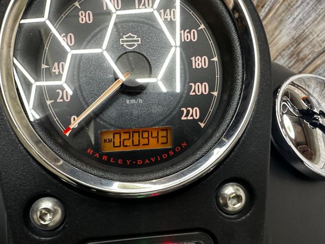 harley-davidson - street-bob-fxdb