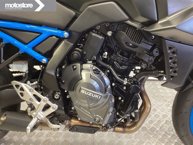 suzuki - gsx-8s