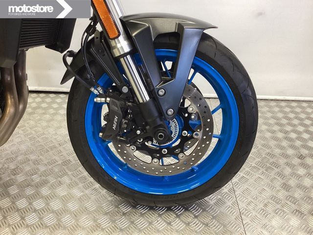 suzuki - gsx-8s
