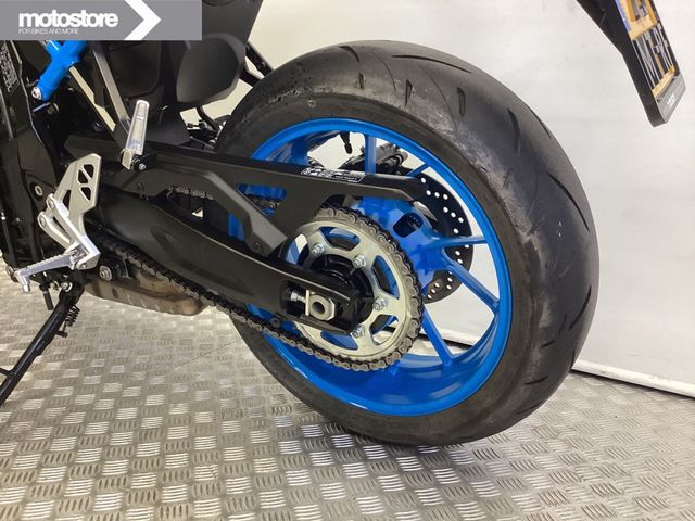 suzuki - gsx-8s