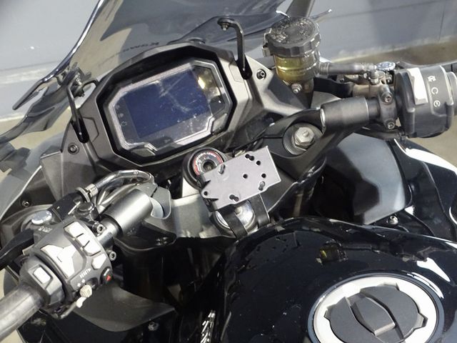 kawasaki - ninja-1000sx-performance-tourer