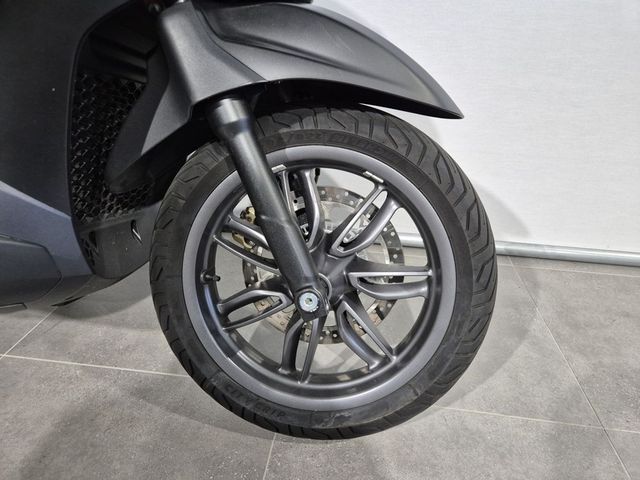 piaggio - beverly-400-s