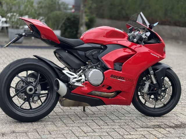 ducati - panigale-v2