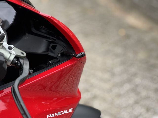 ducati - panigale-v2