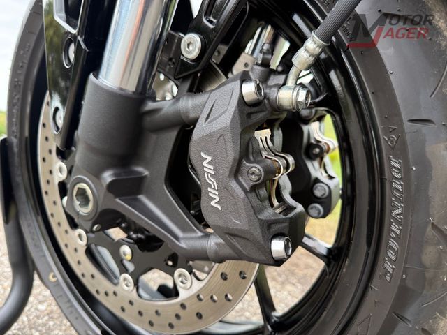 suzuki - gsx-8s