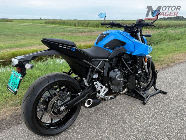 suzuki - gsx-8s