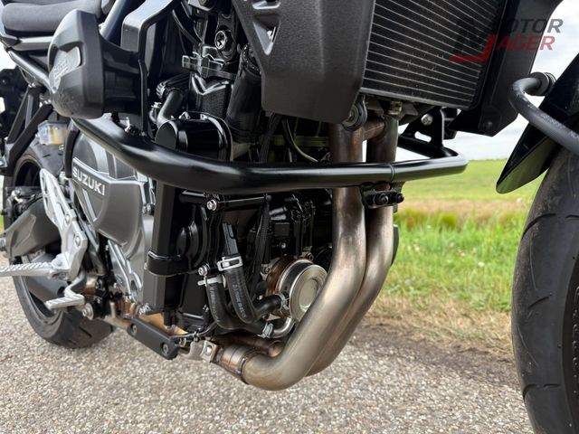 suzuki - gsx-8s