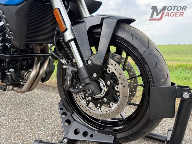 suzuki - gsx-8s