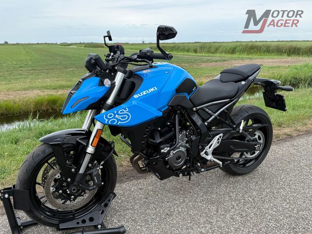 suzuki - gsx-8s