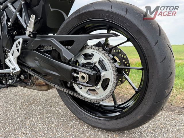 suzuki - gsx-8s