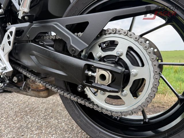 suzuki - gsx-8s