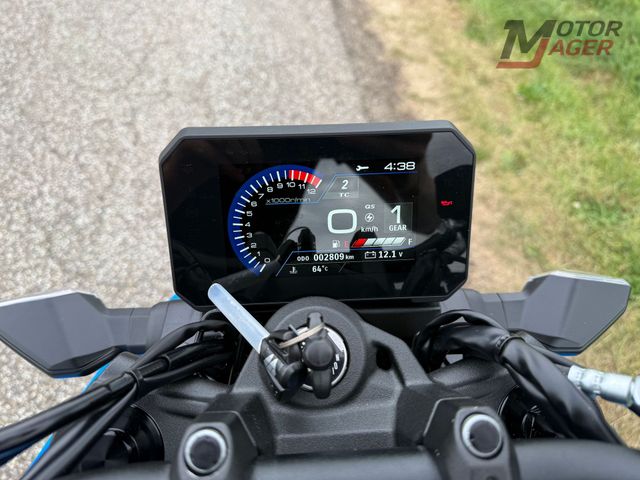 suzuki - gsx-8s