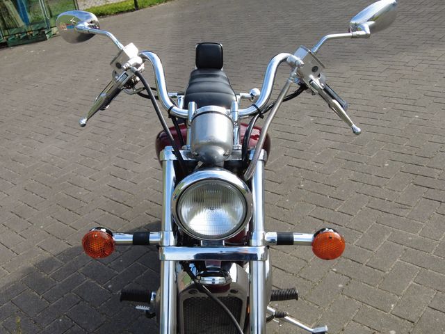 suzuki - vs-700-intruder