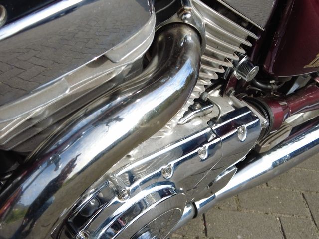 suzuki - vs-700-intruder