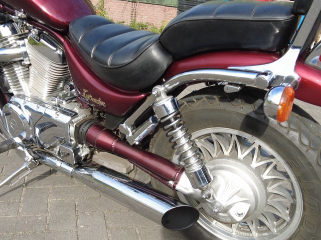 suzuki - vs-700-intruder