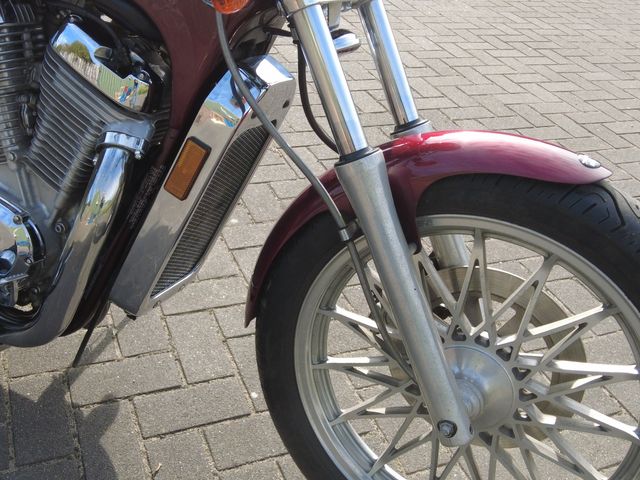 suzuki - vs-700-intruder