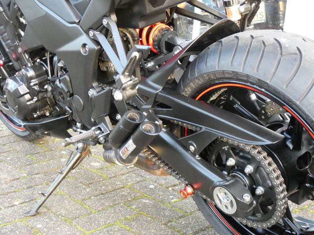 kawasaki - z1000-abs