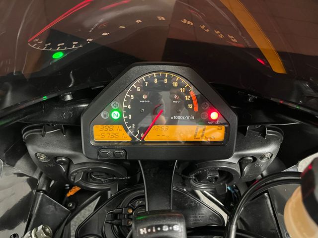 honda - cbr-1000-rr-fireblade