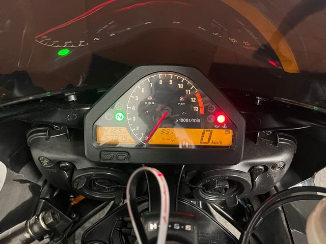 honda - cbr-1000-rr-fireblade