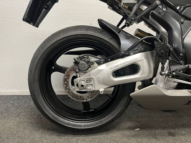 honda - cbr-1000-rr-fireblade