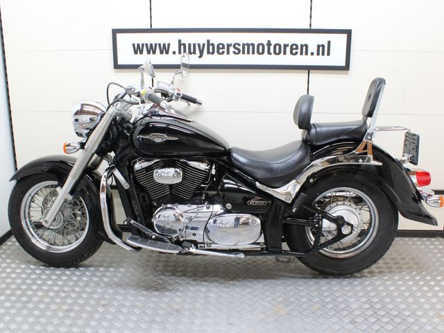 suzuki - intruder-c-800-classic