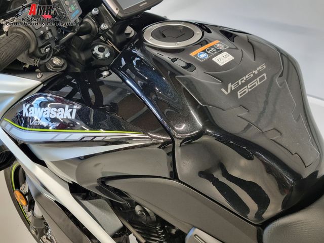 kawasaki - versys-650-grand-tourer