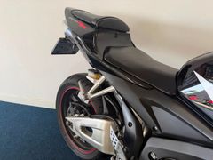 Honda Sport CBR 600 RR PC37 Facelift Black - Zilver - Edition 2005 occasion – foto 22 van 22