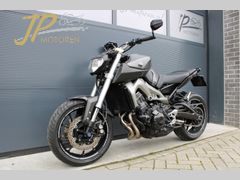 YAMAHA MT 09