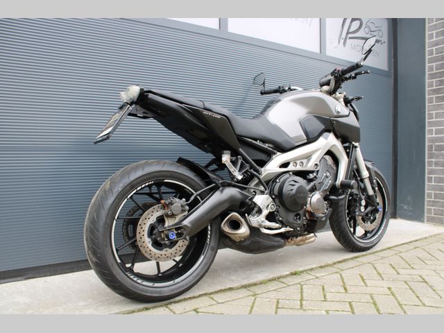 yamaha - mt-09