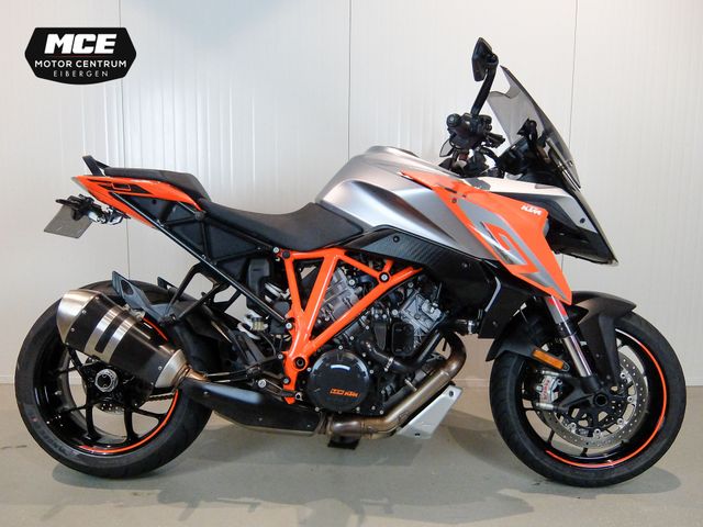 ktm - 1290-super-duke-gt