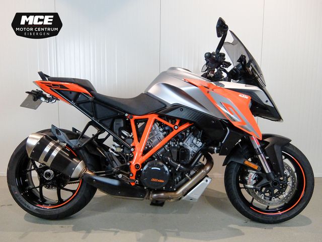 ktm - 1290-super-duke-gt