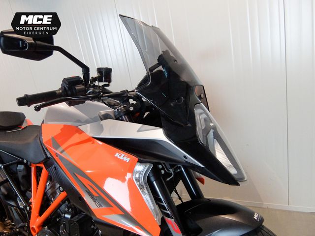 ktm - 1290-super-duke-gt