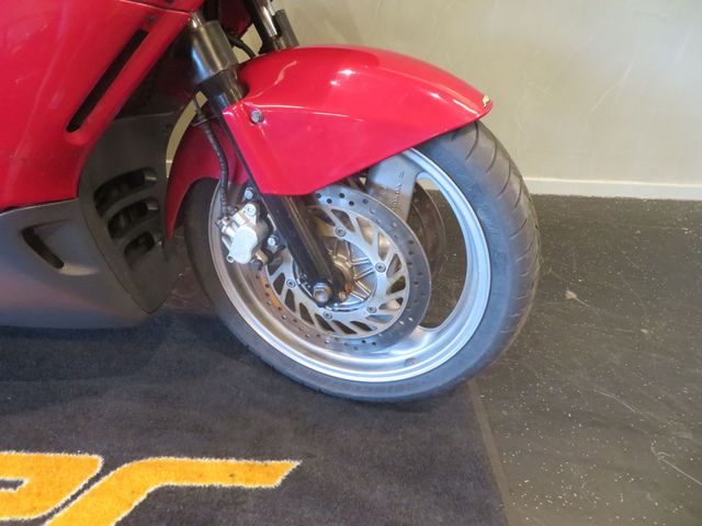 honda - st-1100-pan-european