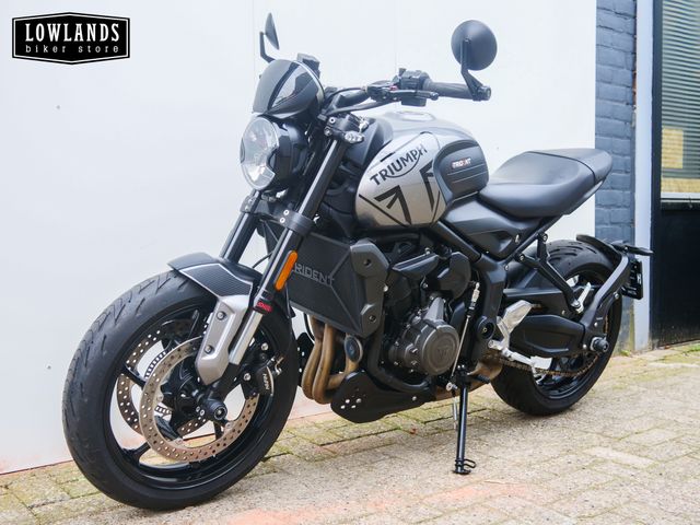 triumph - trident-660