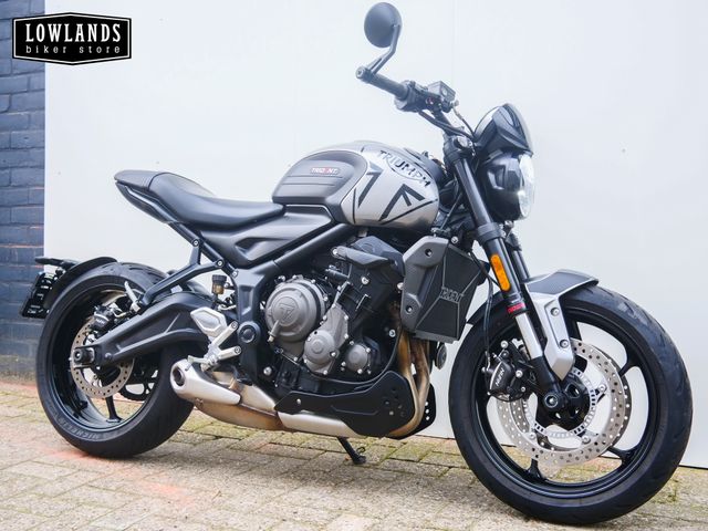 triumph - trident-660