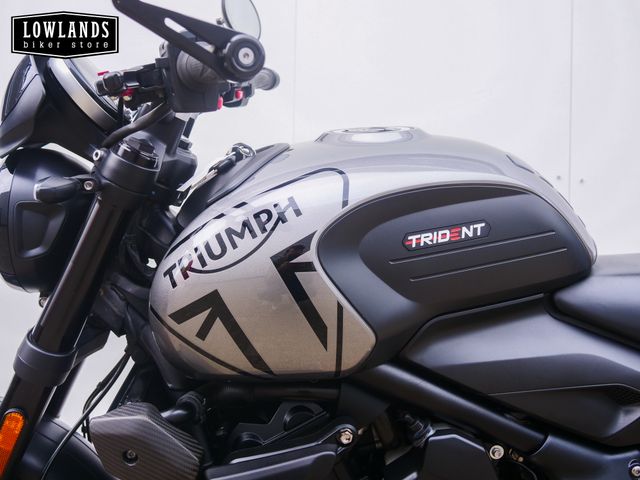 triumph - trident-660