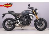 SUZUKI GSX-8T