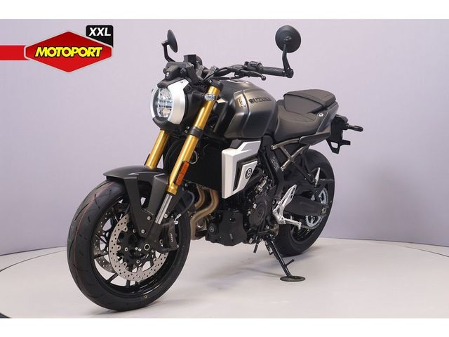suzuki - gsx-8t