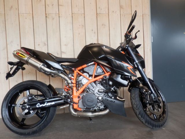 ktm - 990-super-duke-r