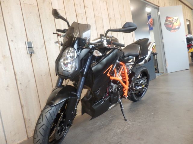 ktm - 990-super-duke-r